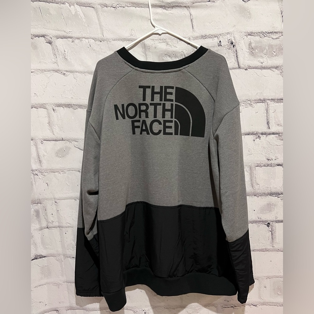 The North Face Graphic Long Sleeve Crew Neck Sweater